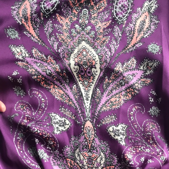 APT. 9 small plum combo shirt with elastic stretch band on bottom and sleeves. - Picture 10 of 10